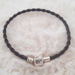 Pulseira europeia de clipe entrançado simples 02 DE 15 A 23 CM castanho-escuro