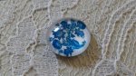 cabochão de vidro redondo 12mm flor azul 004 
