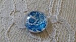 cabochão de vidro redondo 12mm flor azul 003 