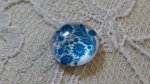 cabochão de vidro redondo 12mm flor azul 001 