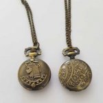 Relógio com corrente em bronze antigo Egypt Gusset