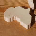 Mapa figurado de África ht6cm de espessura 7mm madeira maciça de bordo, feita à mão