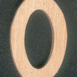Letra de madeira O de 5 cm de altura a colar