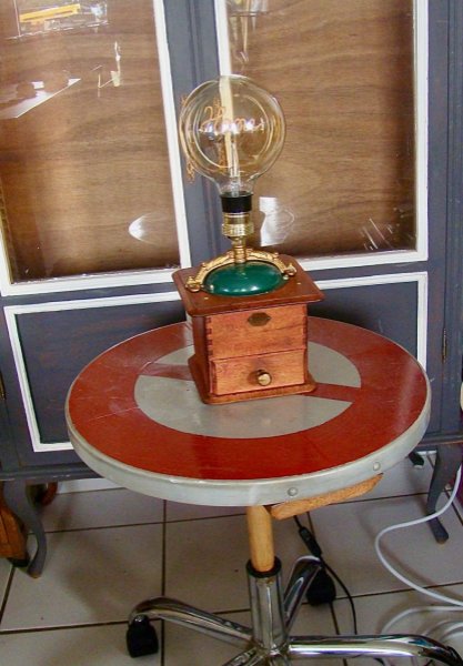 Candeeiro de moinho de caf&eacute; antigo EDISON