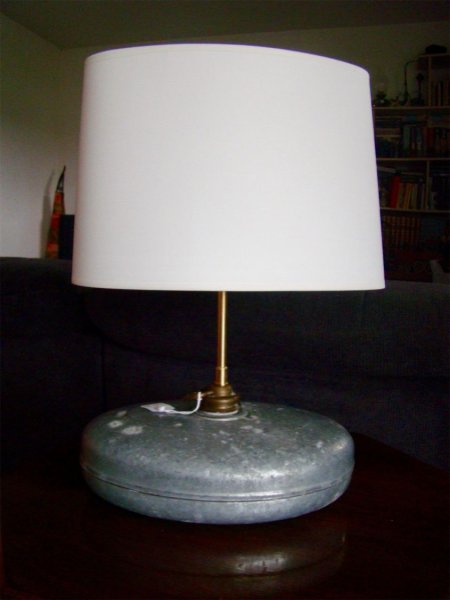 L&acirc;mpada de Zinco Antique para garrafas de &aacute;gua quente 