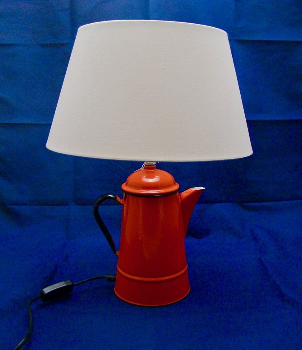 Lâmpada Cafetière vermelha, antiga, chapa esmaltada