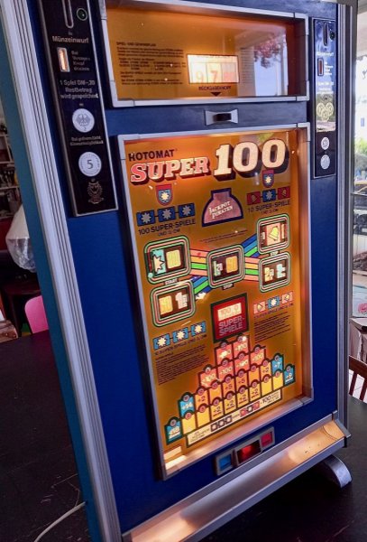 lampe d&eacute;coration casino 