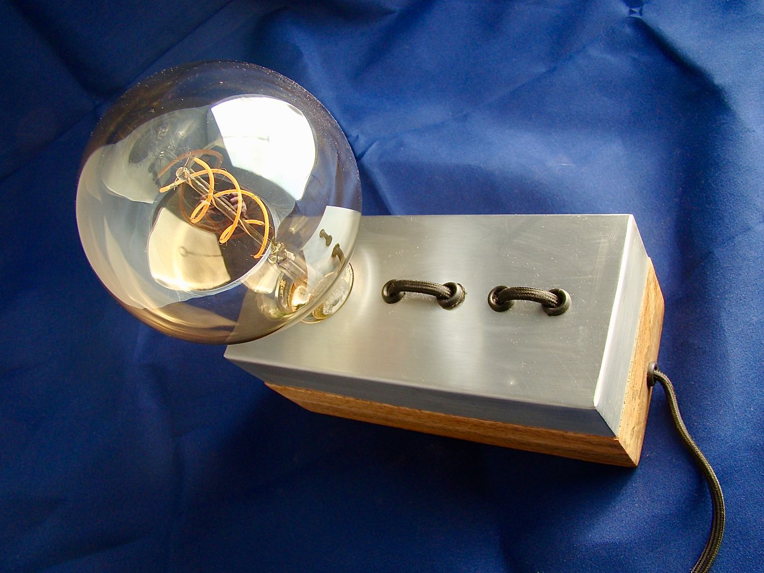 Candeeiro de mesa de design