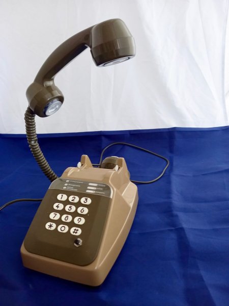 lampe t&eacute;l&eacute;phone style 80' et sa baladeuse !