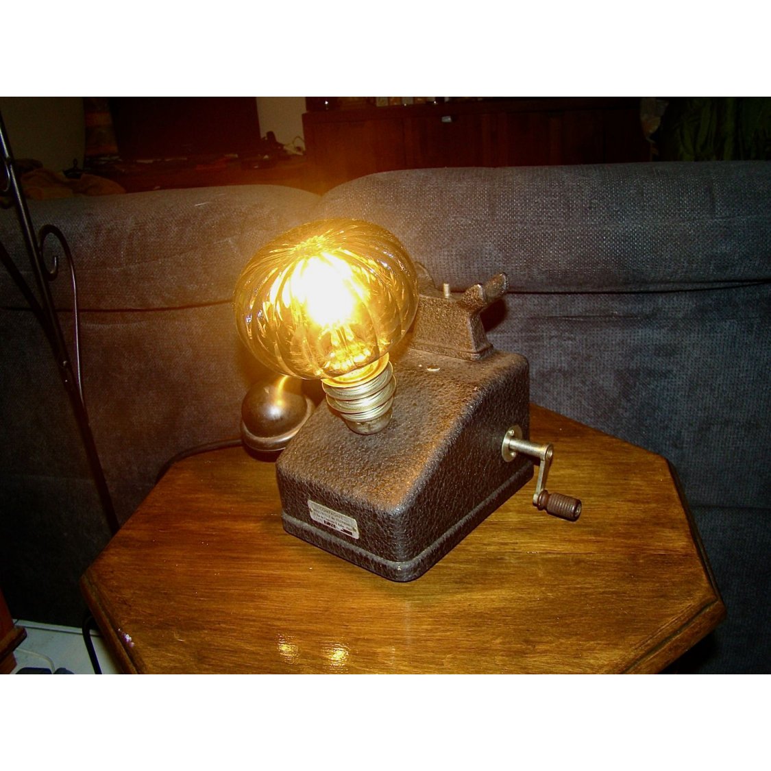 Lâmpada telefónica retrorreflectora steampunk