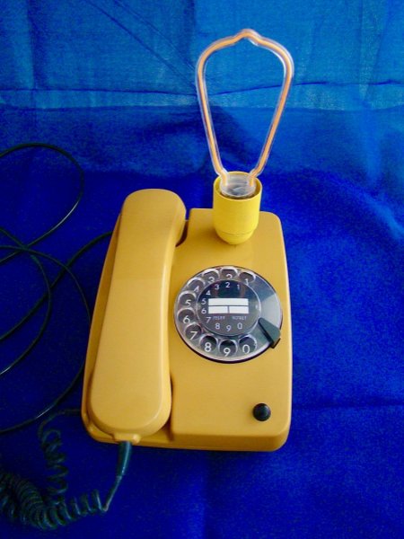 Candeeiro telef&oacute;nico estilo 80' Coronel Mustard !