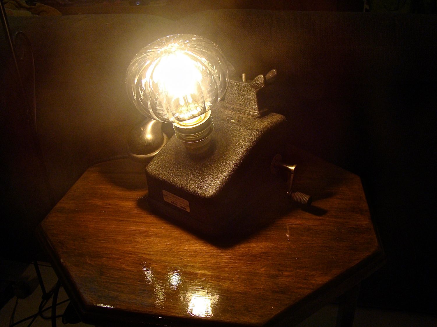 Lâmpada telefónica retrorreflectora steampunk