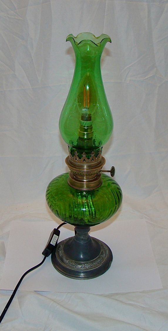 Lâmpada de petróleo GREEN LANTERN 
