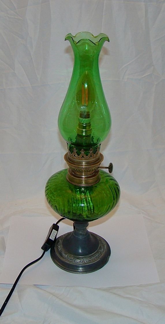 Lâmpada de petróleo GREEN LANTERN 