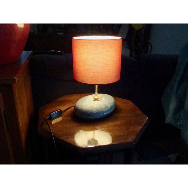 Upcycling Pequena l&acirc;mpada de &aacute;gua quente para garrafas