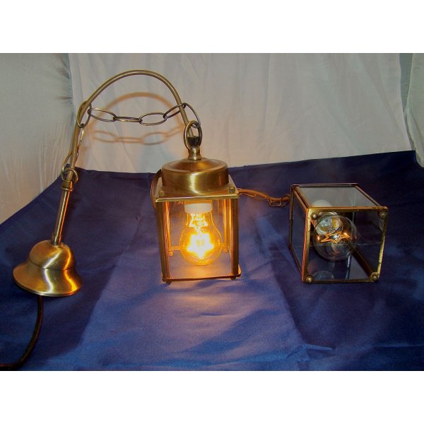 Petites lanterne &agrave; suspendre en cuivre