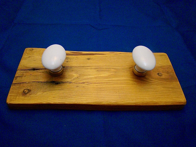 Petit porte veste recycl&eacute; poign&eacute;e porcelaine