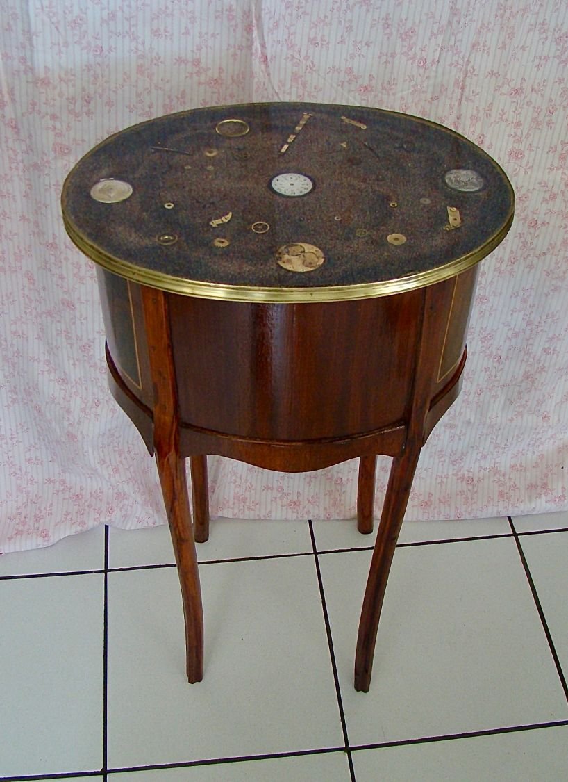 Cómoda pequena Tempus Fugit 