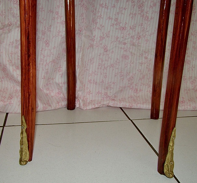 C&oacute;moda pequena Tempus Fugit 