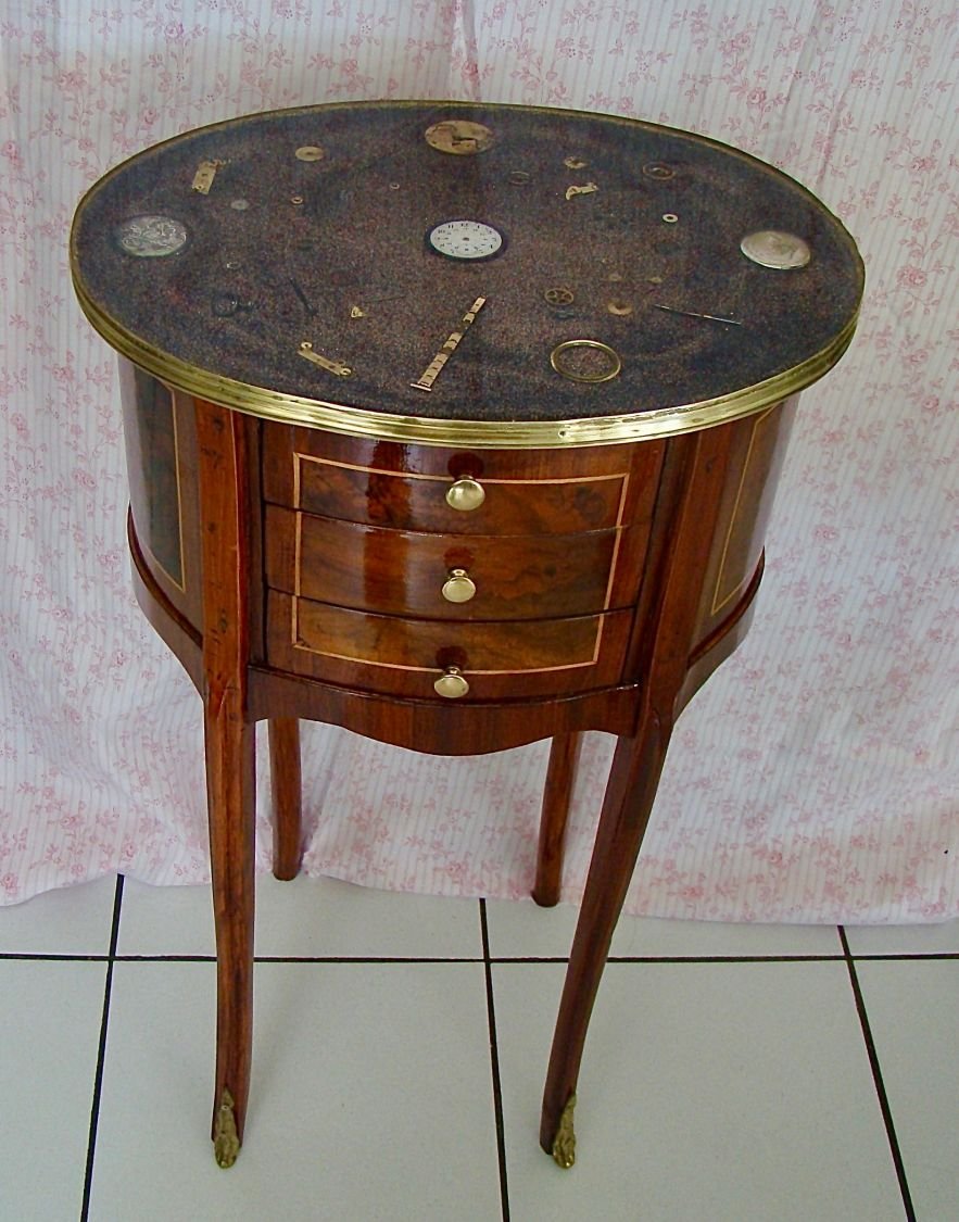 Cómoda pequena Tempus Fugit 