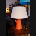 Lâmpada Cafetière vermelha, antiga, chapa esmaltada