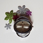 Cadran de montre ovale argenté style moderne