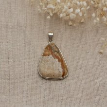 Pingente de cabochon em pedra de jaspe de paisagem, forma triangular