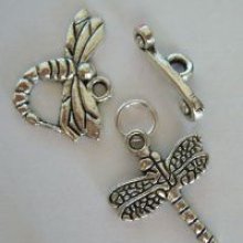 Silver T-clasp Libélula de prata e encanto