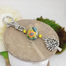 porta-chaves prateado com símbolo de árvore da vida e pérola multicolorida feita à mão