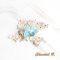 Pulseira de renda de marfim com flor de seda azul e punho de casamento de rhinestone