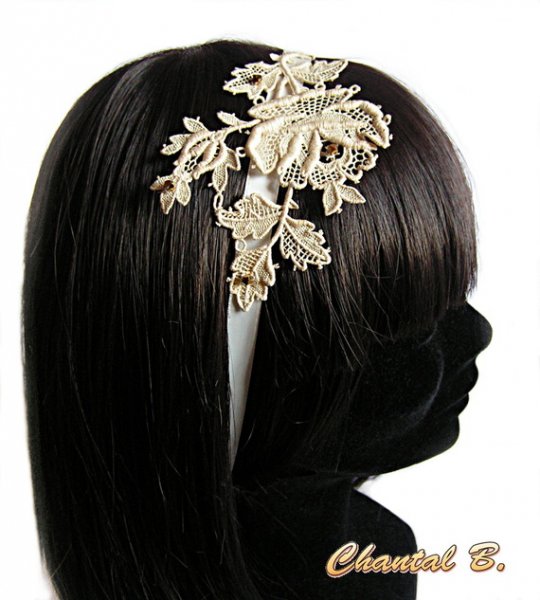 Faixa de cabelo do casamento em renda de marfim Melissa rosa em guipura de marfim bordada com contas de ouro