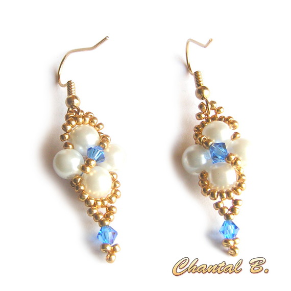 brincos swarovski pérolas brancas de safira azul cristal swarovski e dourado no casamento à noite dourado