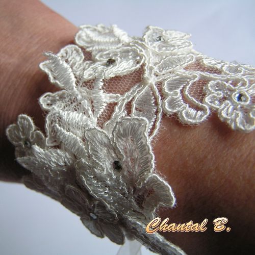 Pulseira de casamento em renda de marfim e rhinestone