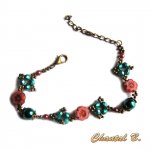 bracelete com flores boémias rosa e pérolas de bronze turquesa