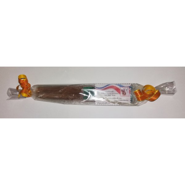 A minha primeira ventoinha de algod&atilde;o desenhada e pintada em primeira m&atilde;o "Minouche