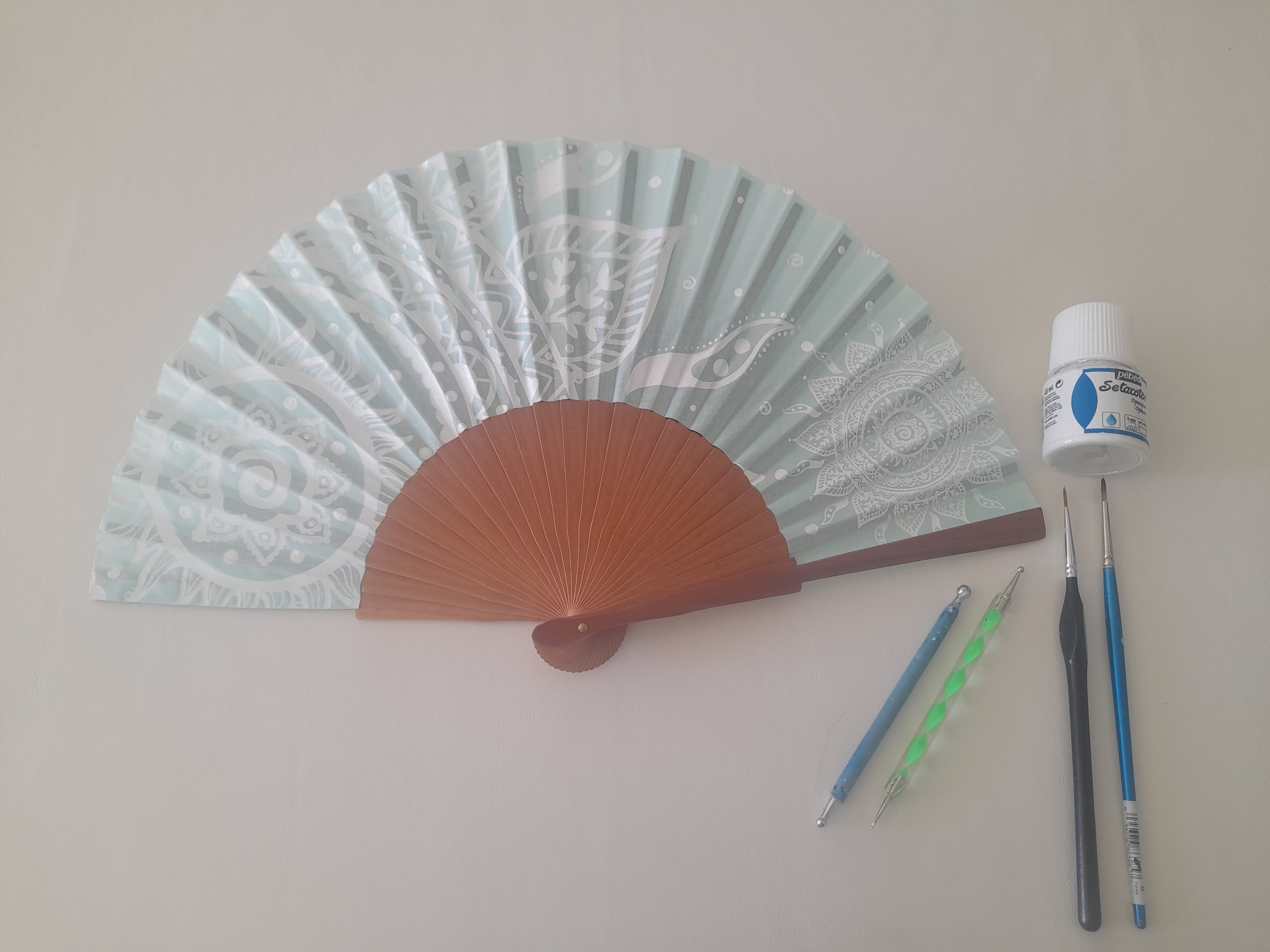 Eventail en coton peint &aacute; la main " Moorea"