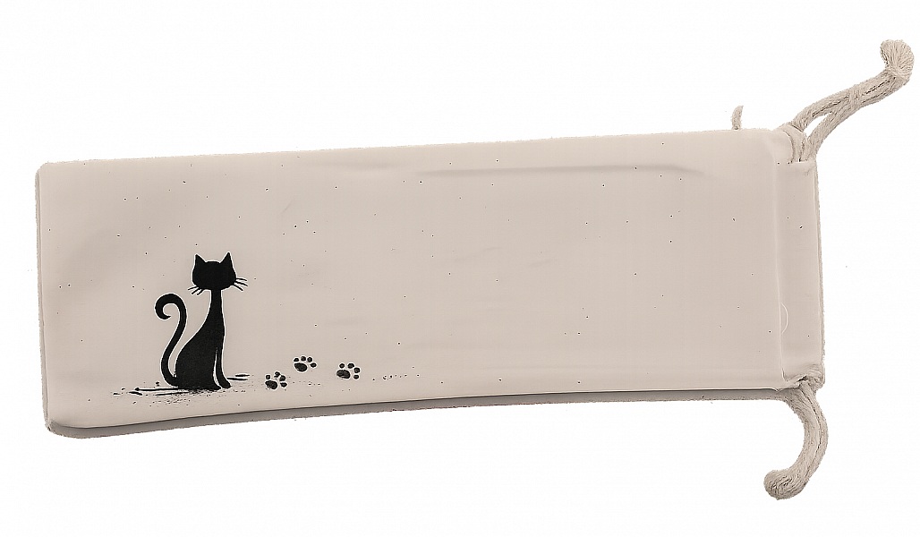 Eventail en soie dessin&eacute; et peint &agrave; la main "Chats coeur"