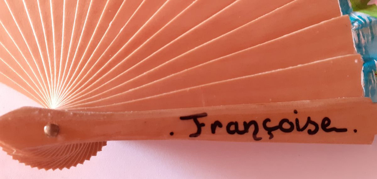 Ventilador de cetim desenhado e pintado à mão "Aurora