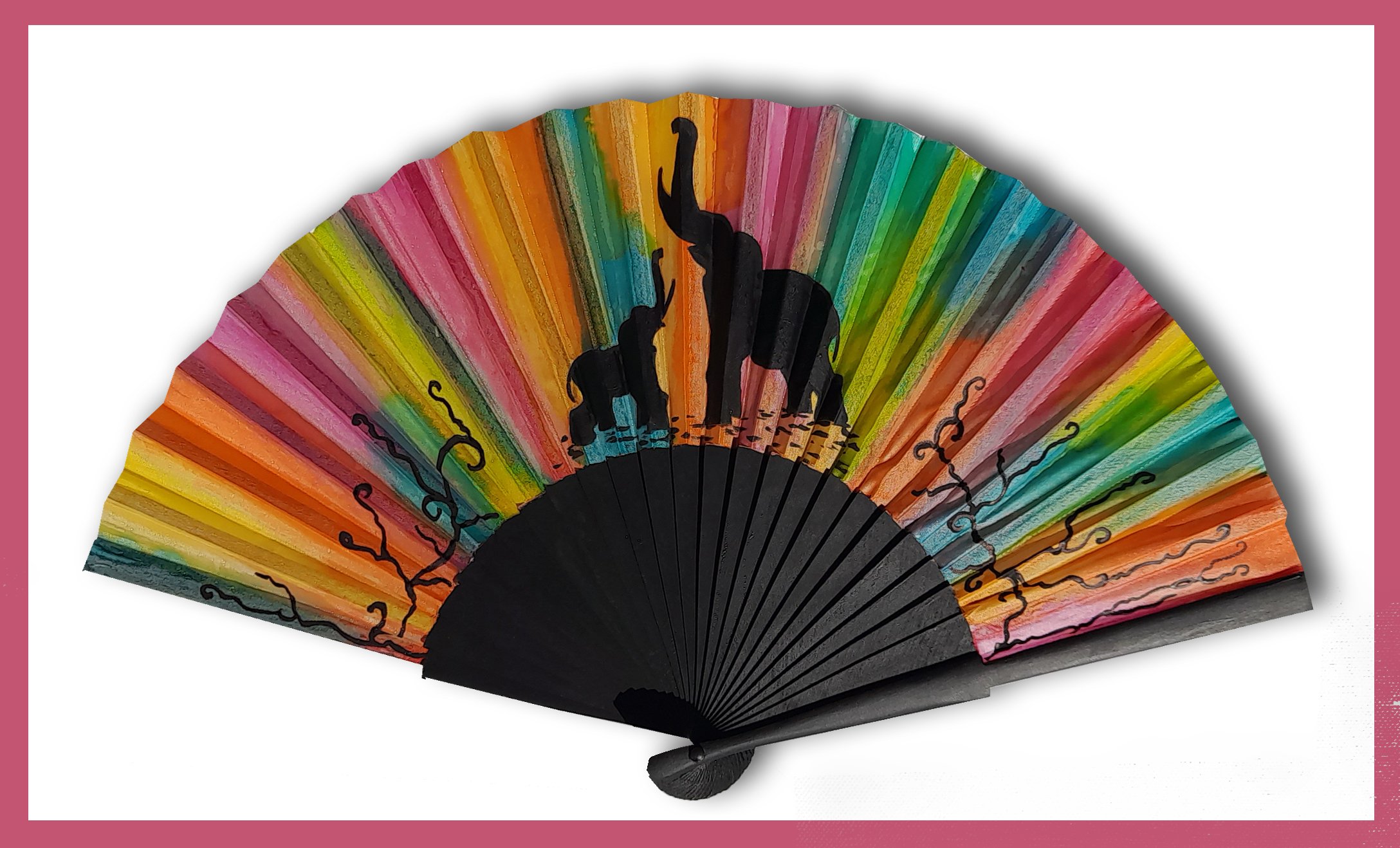 Eventail en soie dessin&eacute; et peint &agrave; la main "Holi fan"