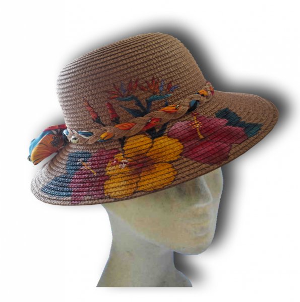 Joli chapeau en paille enduite enti&egrave;rement peint &agrave; la main 