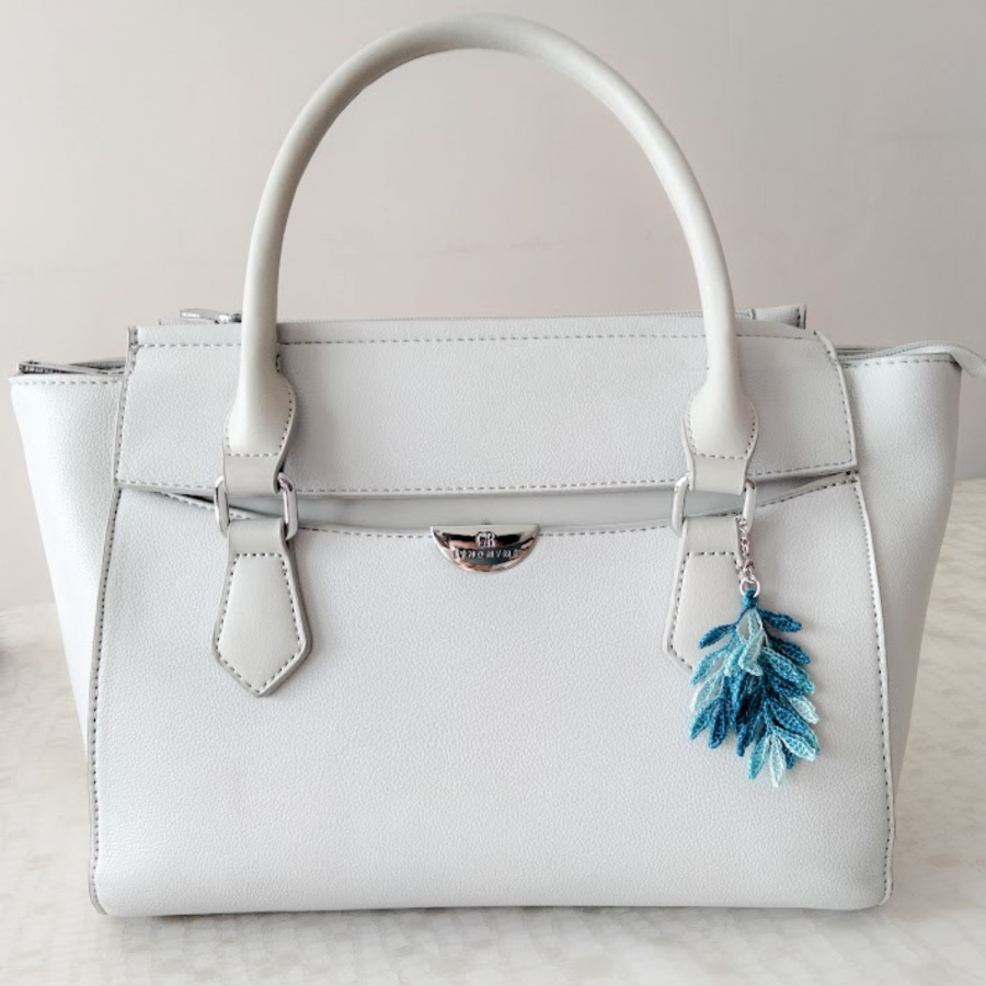 Jóia de bolsa - Folhas - Azul