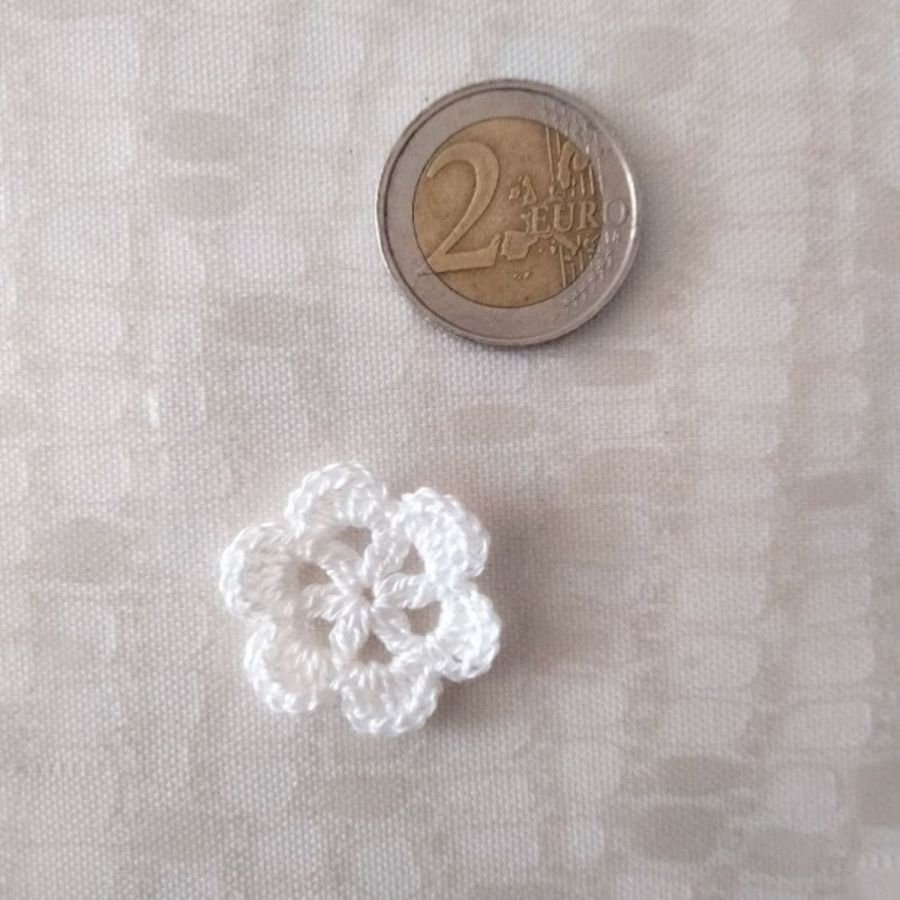 Simone - White Applied Flower