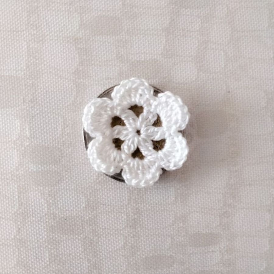 Simone - White Applied Flower