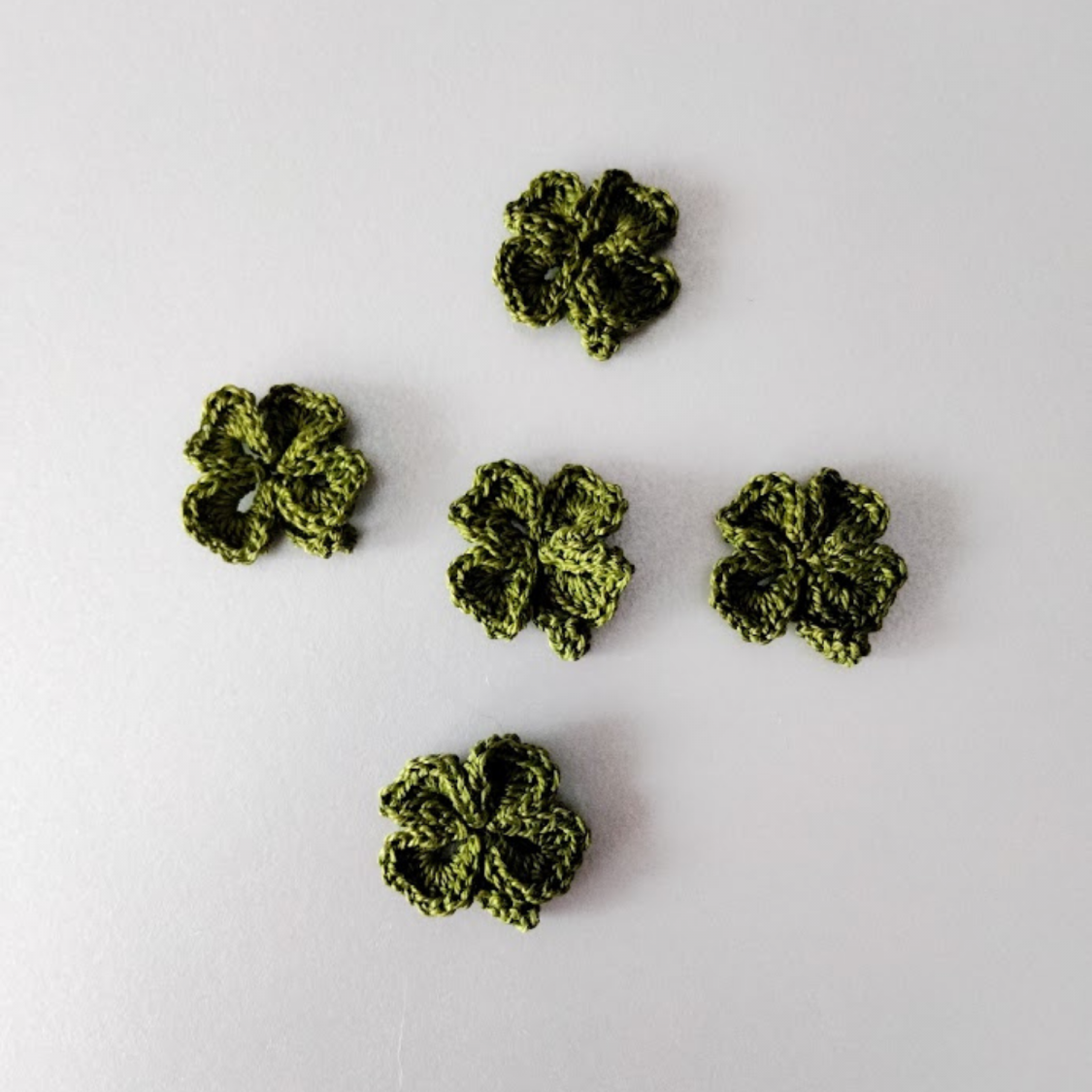 Trevo de 4 folhas - verde abeto