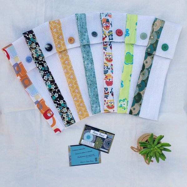 pochette &agrave; couverts en tissu