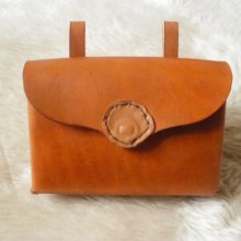 Bolsa de couro feita à mão para cinto