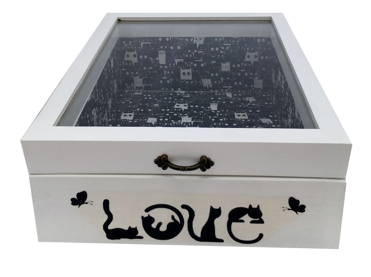Caixa de madeira com tampa de vidro. Modelo : love cat