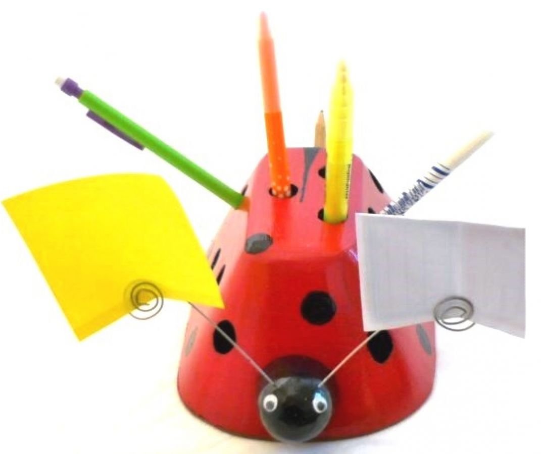 Porta-capas e copo de lápis Ladybird e folha