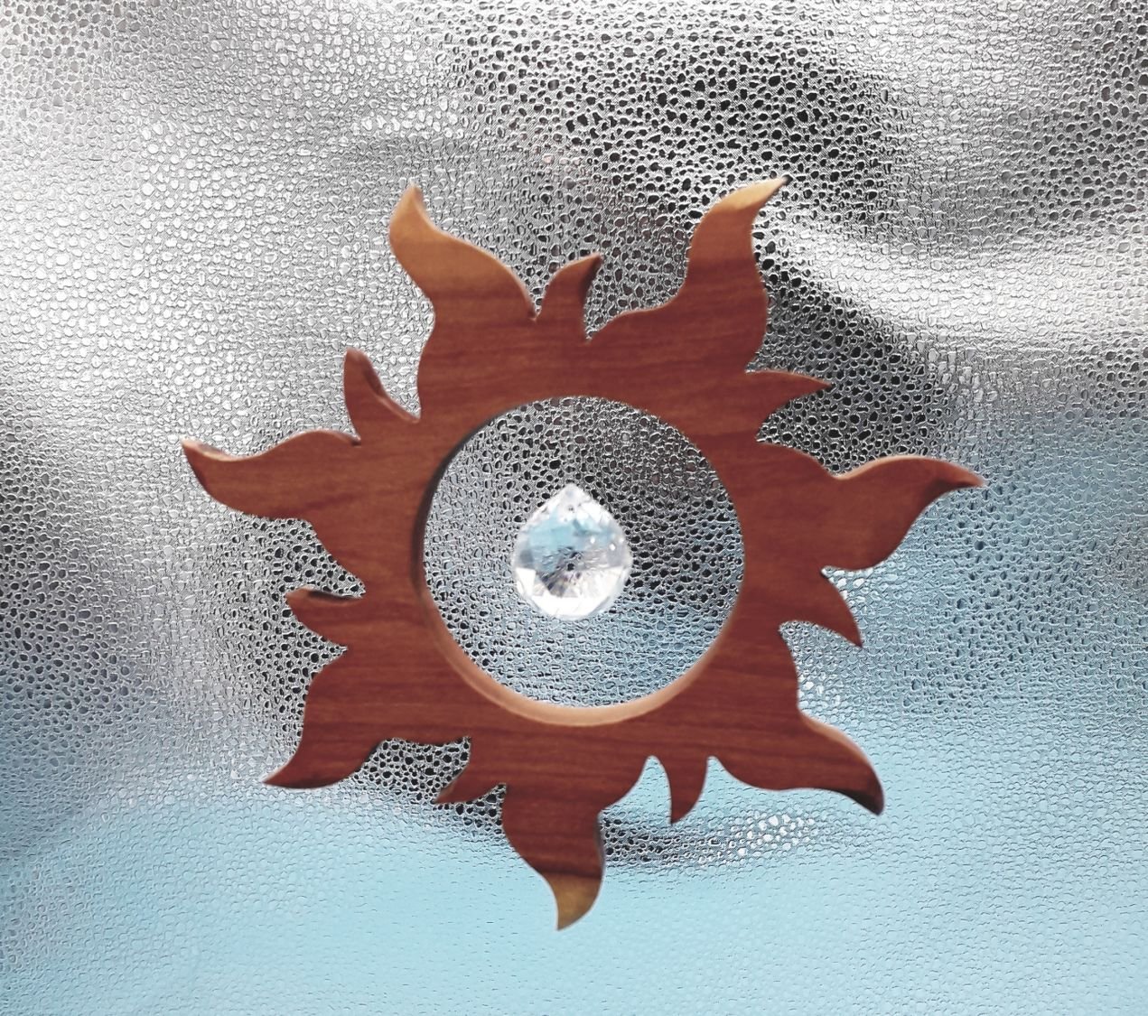 Apanhador solar de madeira nobre para pendurar com esfera de cristal