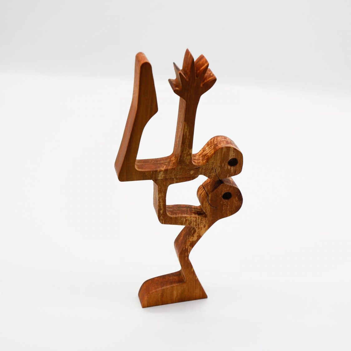 Casal de equilibrismo em madeira maciça